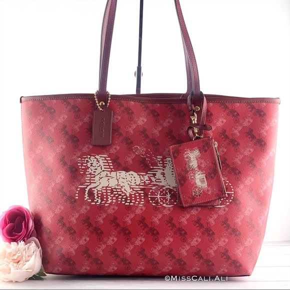 NWT COACH Red Lanyard Card Case Set with Horse & Carriage Print - Picture 3 of 16